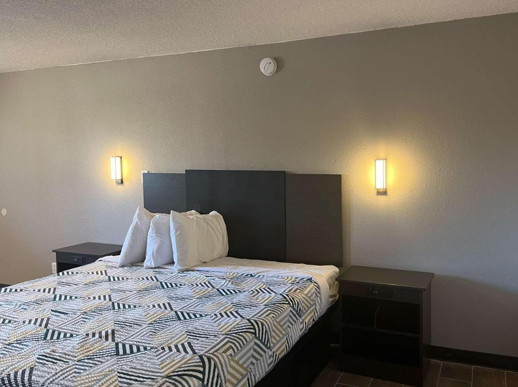 Studio 6 Suites Hurricane, Wv Bagian luar foto
