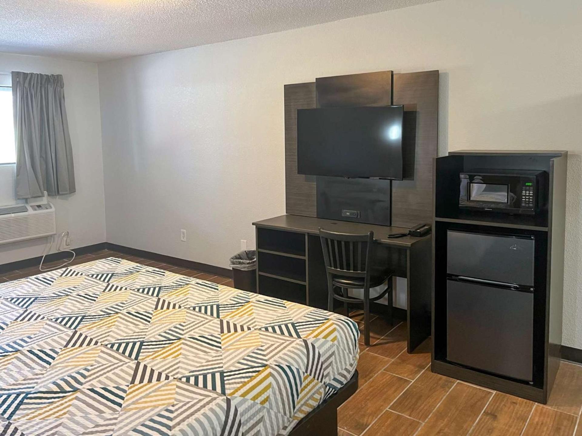 Studio 6 Suites Hurricane, Wv Bagian luar foto
