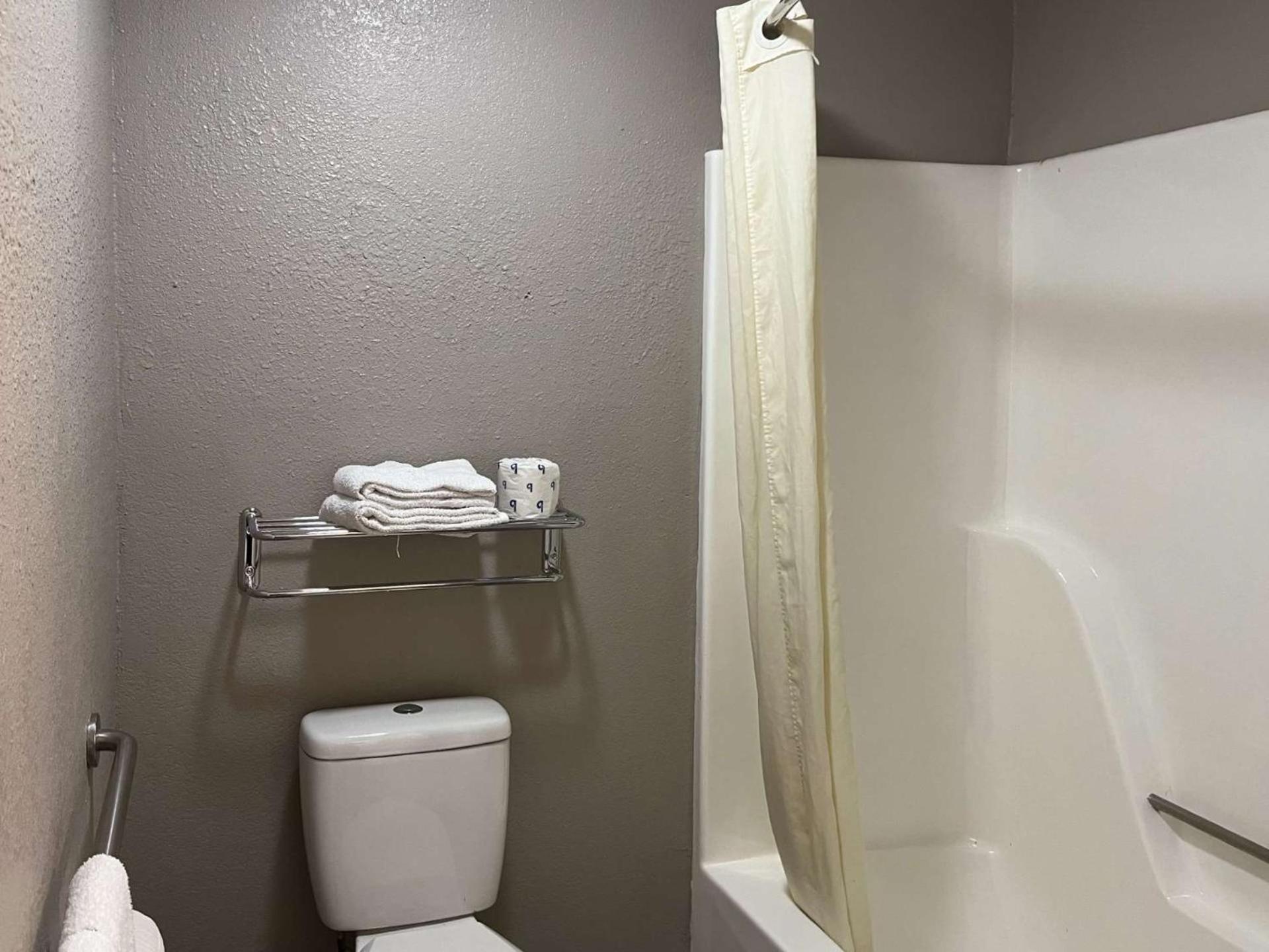 Studio 6 Suites Hurricane, Wv Bagian luar foto