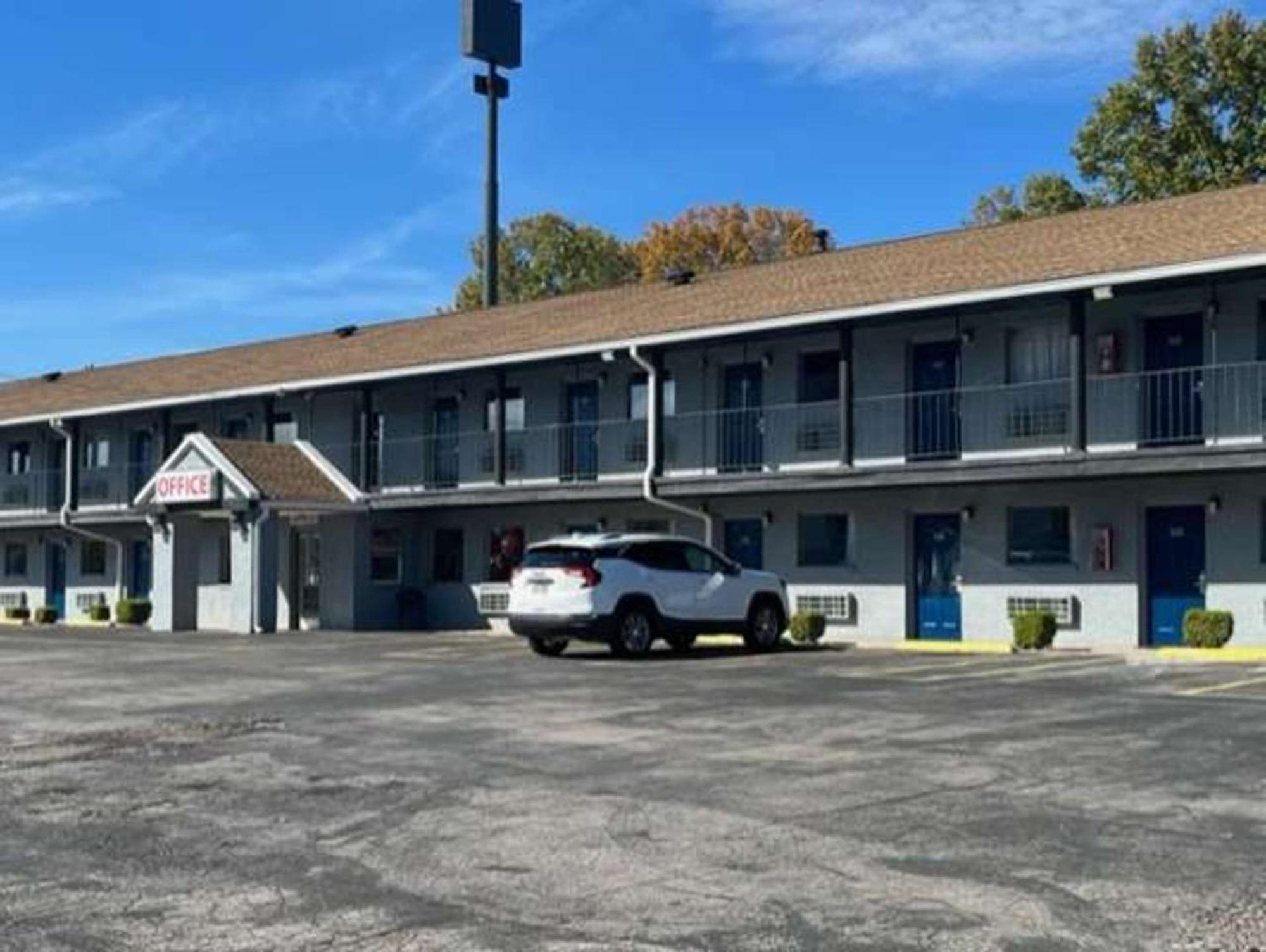 Studio 6 Suites Hurricane, Wv Bagian luar foto